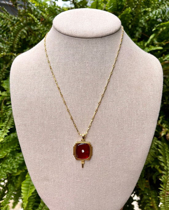 Art Deco Pendant Necklace - Red