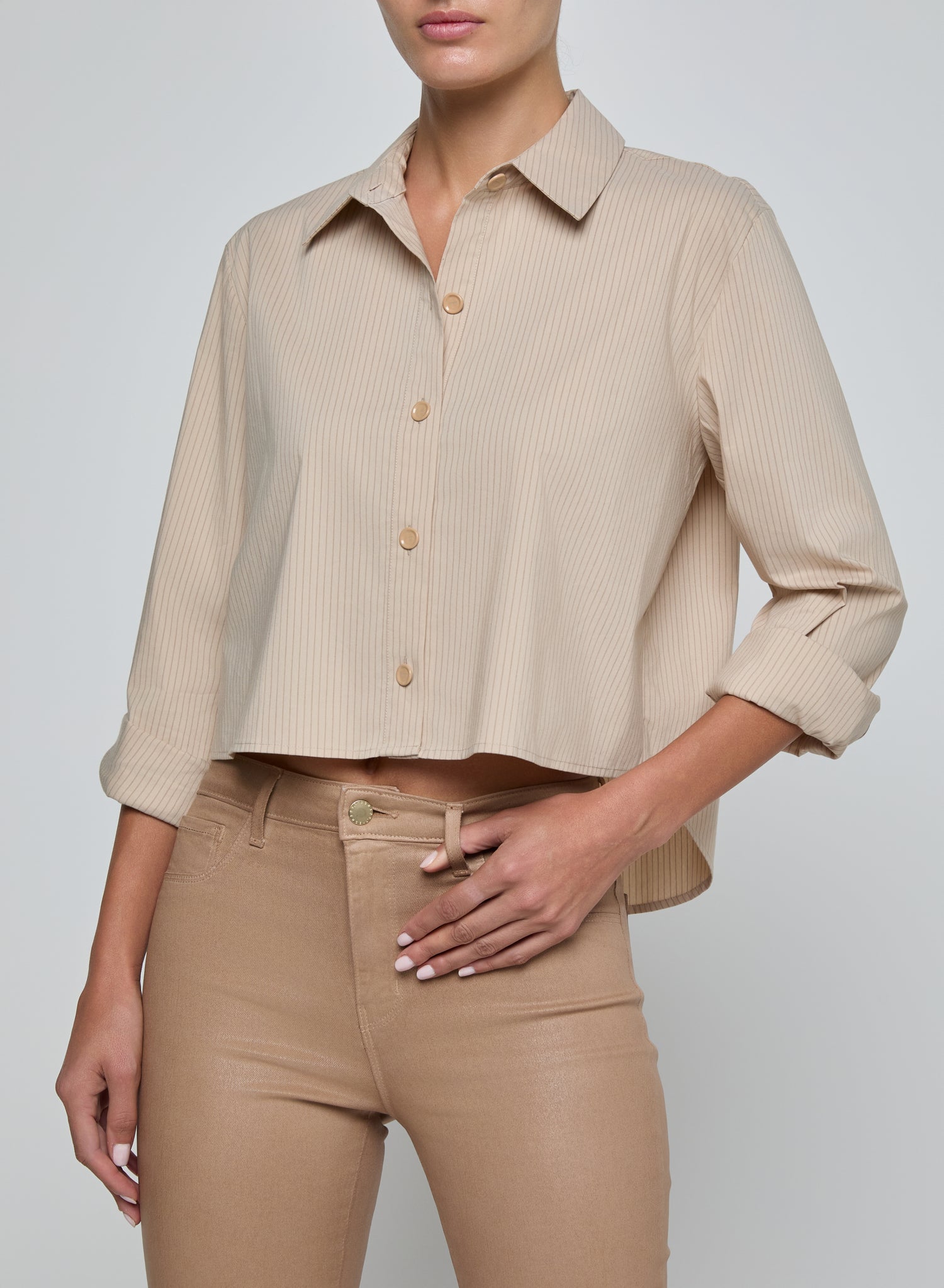 COSETTE CROP HI LOW SHIRT