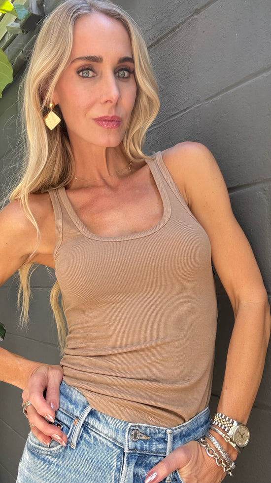 Sasha Scoop Tank - Tan