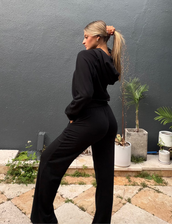 Reece Wide-Leg Sweat Pant - Black